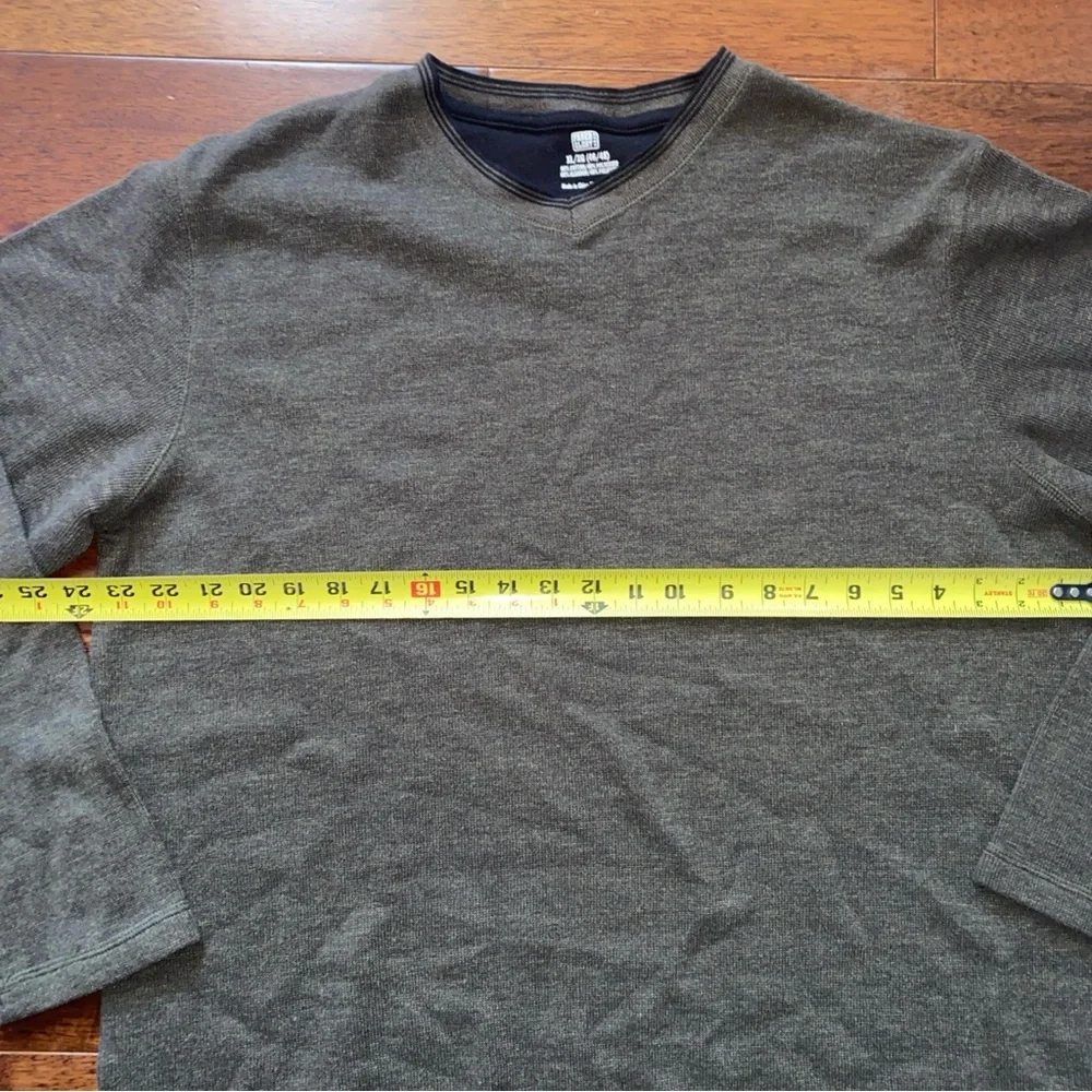 Faded Glory Men's Forest Green V-Neck Sweater - Picture 3 of 5